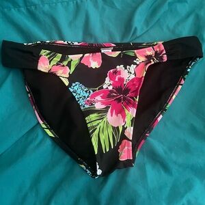 Old Navy: floral bikini bottoms